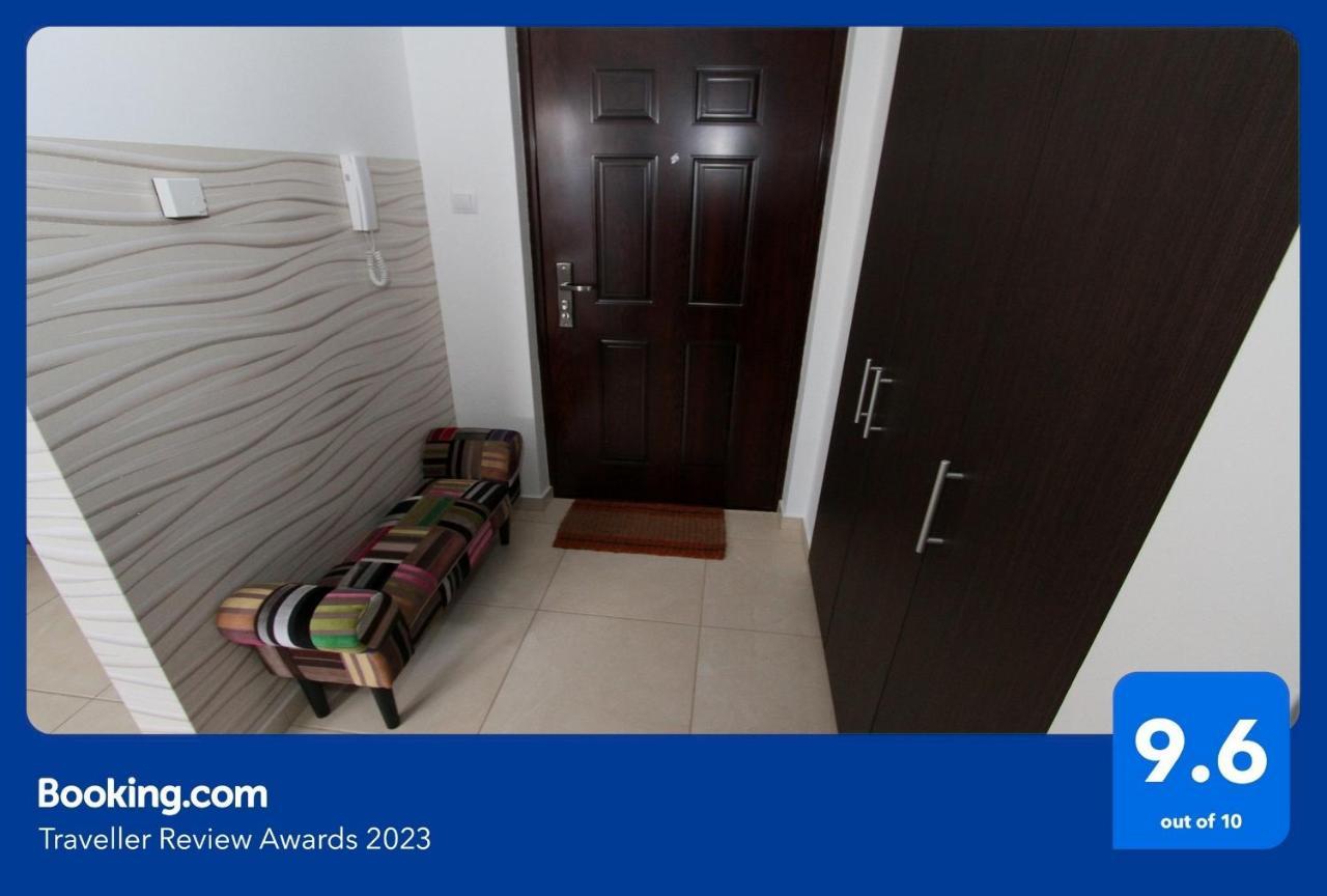 Blonde River Apartman Soter แซแก็ด ภายนอก รูปภาพ