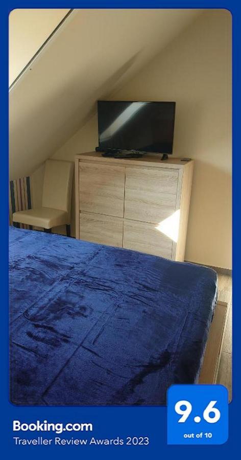 Blonde River Apartman Soter แซแก็ด ภายนอก รูปภาพ
